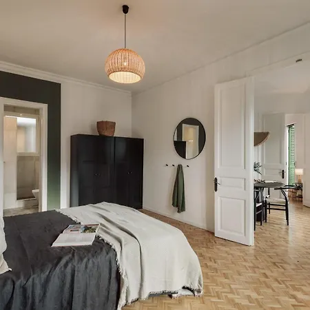 Kuleli - 2 Bedrooms And Office In Eixample Dreta *