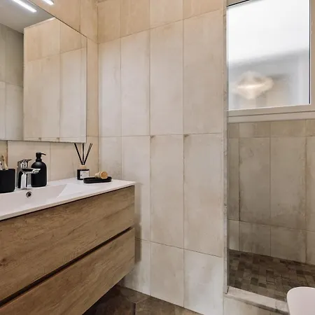 Kuleli - 2 Bedrooms And Office In Eixample Dreta * Barcelone